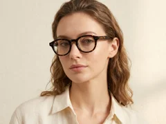BS0218-0385_Tortoiseshell_Oval_Acetate_Glasses-tryon_female