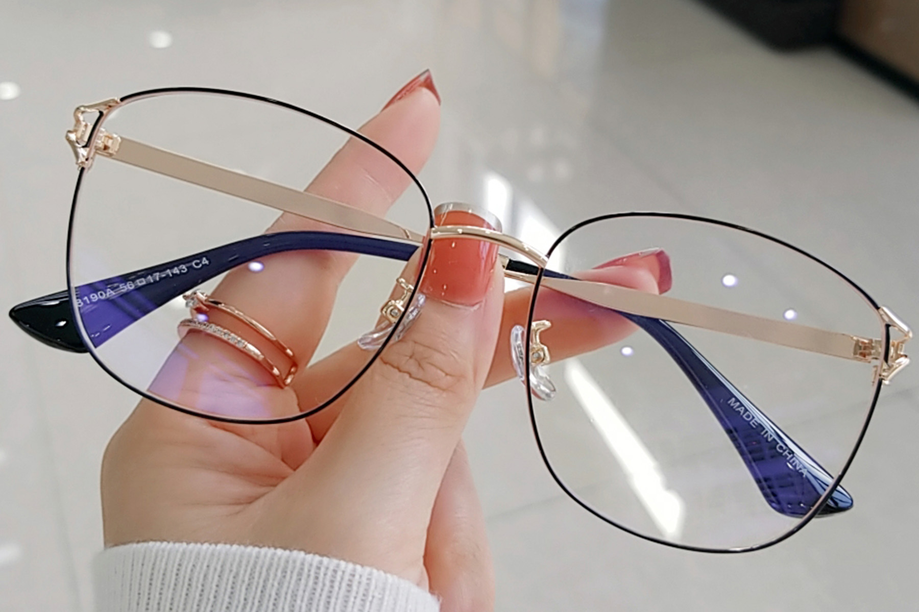 BS0406-0023_Golden_Rectangular_TR90_Glasses_front