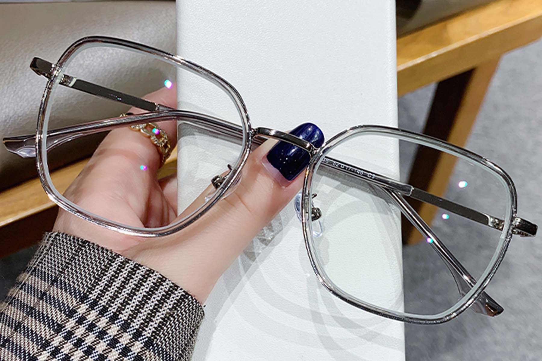 BS0406-0063_Grey_Rectangular_Metal_Glasses_front