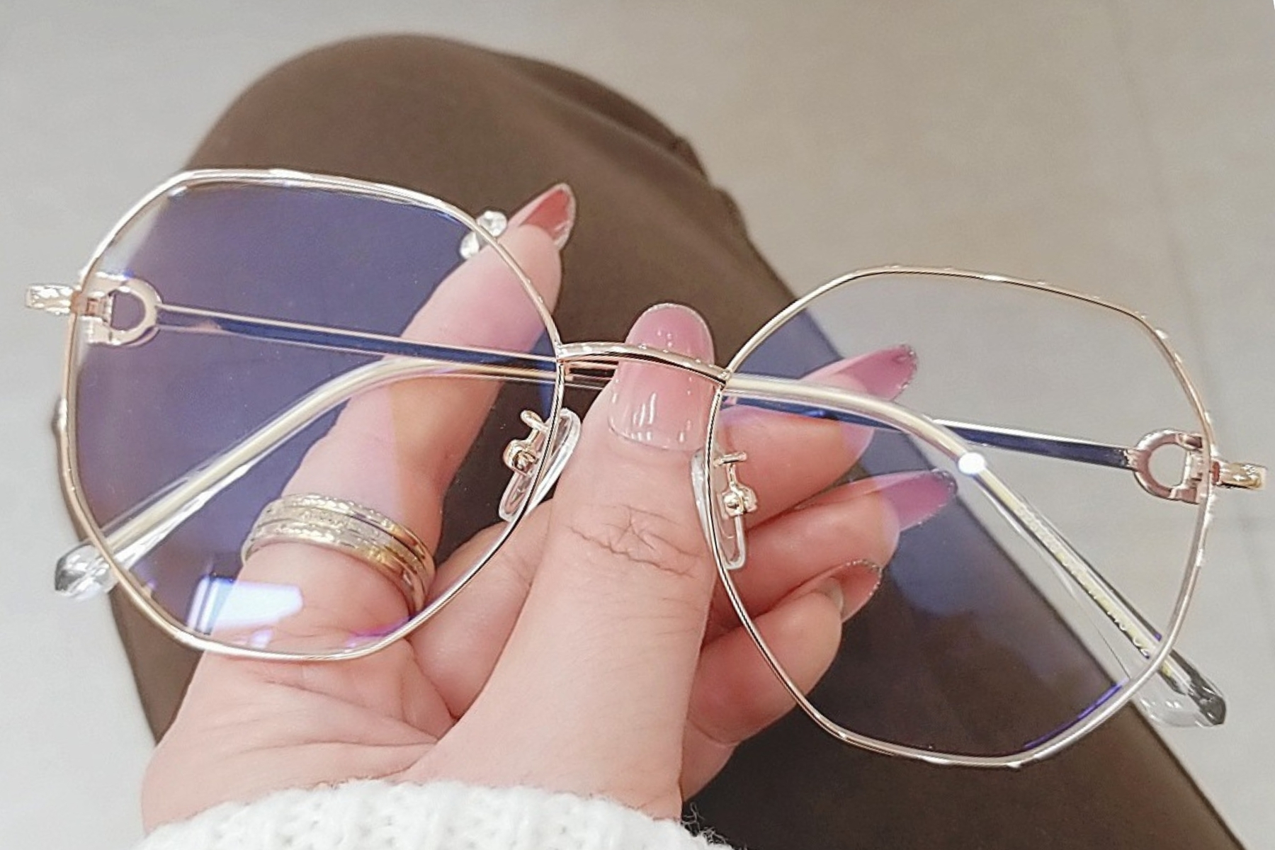 BS0406-0095_Golden_Geometric_Metal_Glasses_front