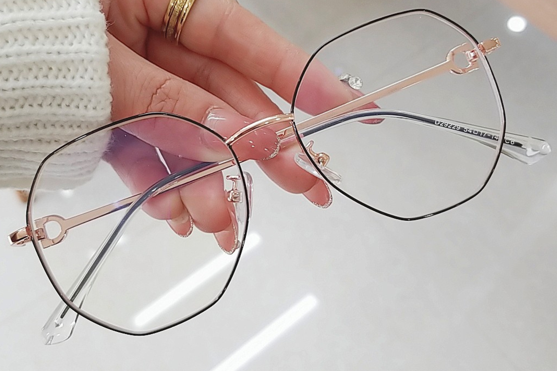 BS0406-0098_Black_Geometric_Metal_Glasses_front