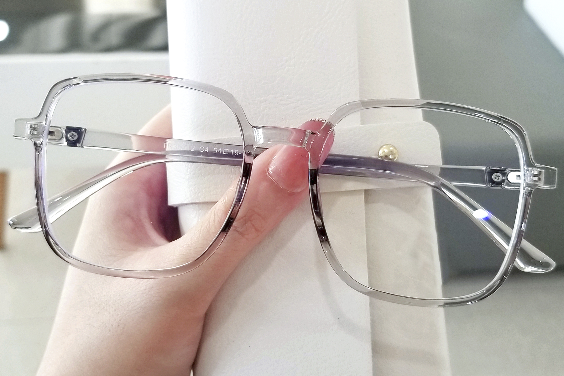 BS0406-0122_Grey_Rectangular_TR90_Glasses_front