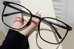 BS0406-0133_Black_Oval_TR90_Glasses_front