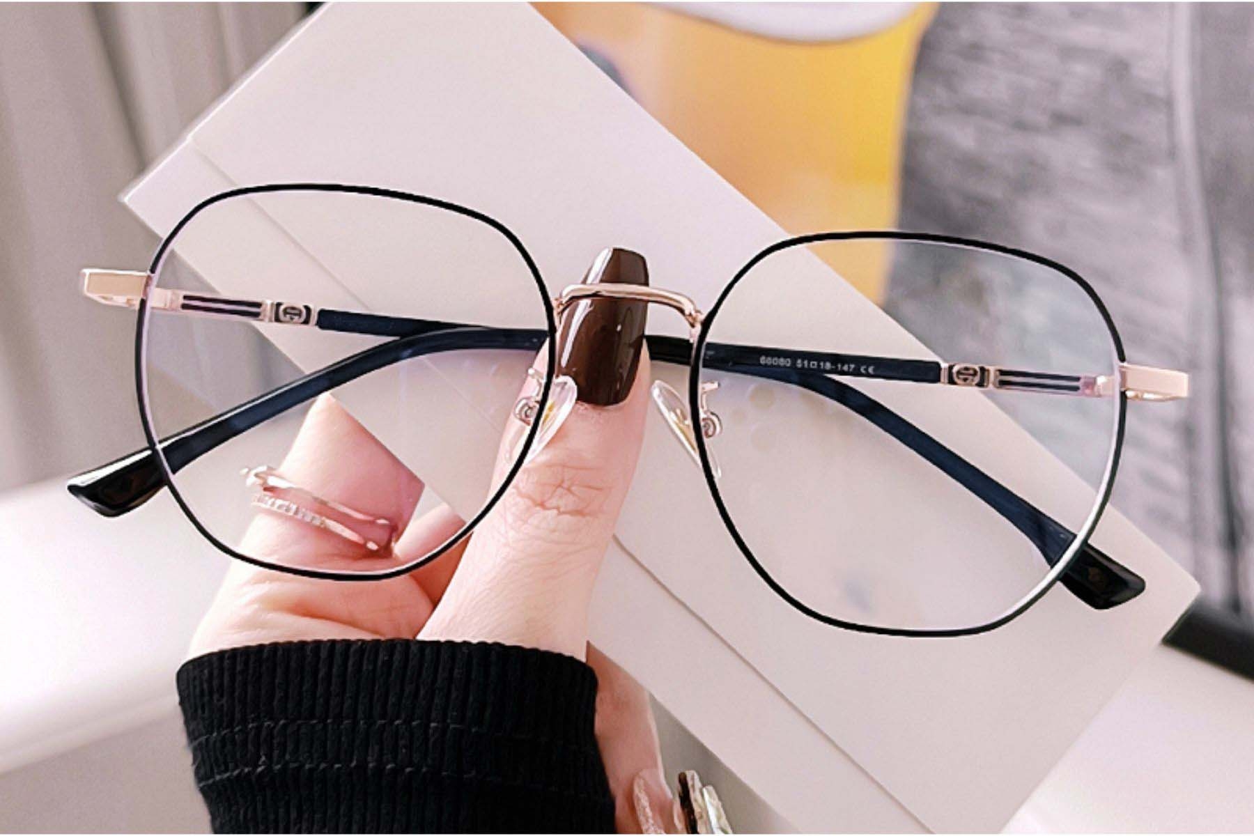 BS0406-0210_Golden_Geometric_Metal_Glasses_front
