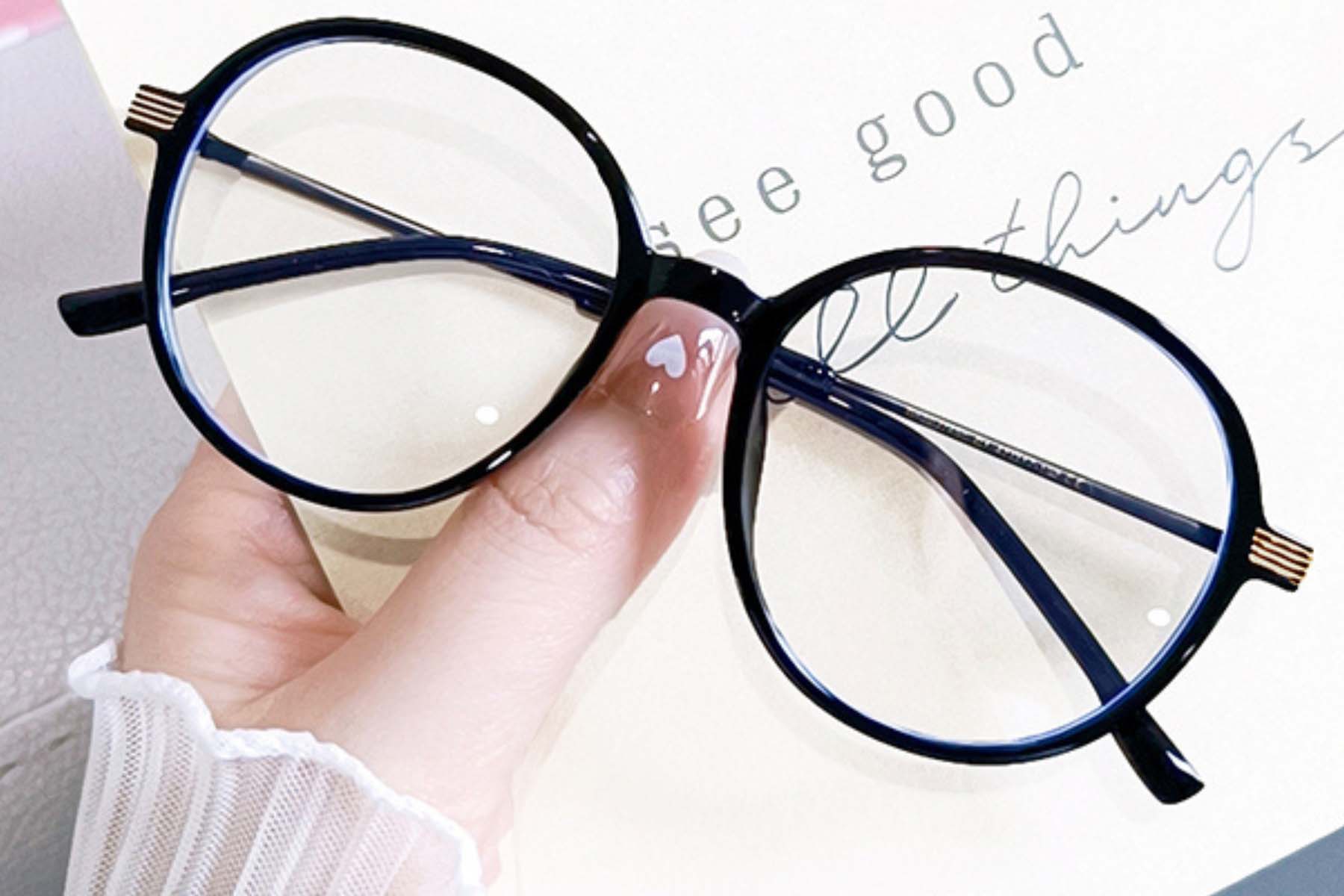 BS0406-0240_Black_Oval_TR90_Kids_Glasses_front