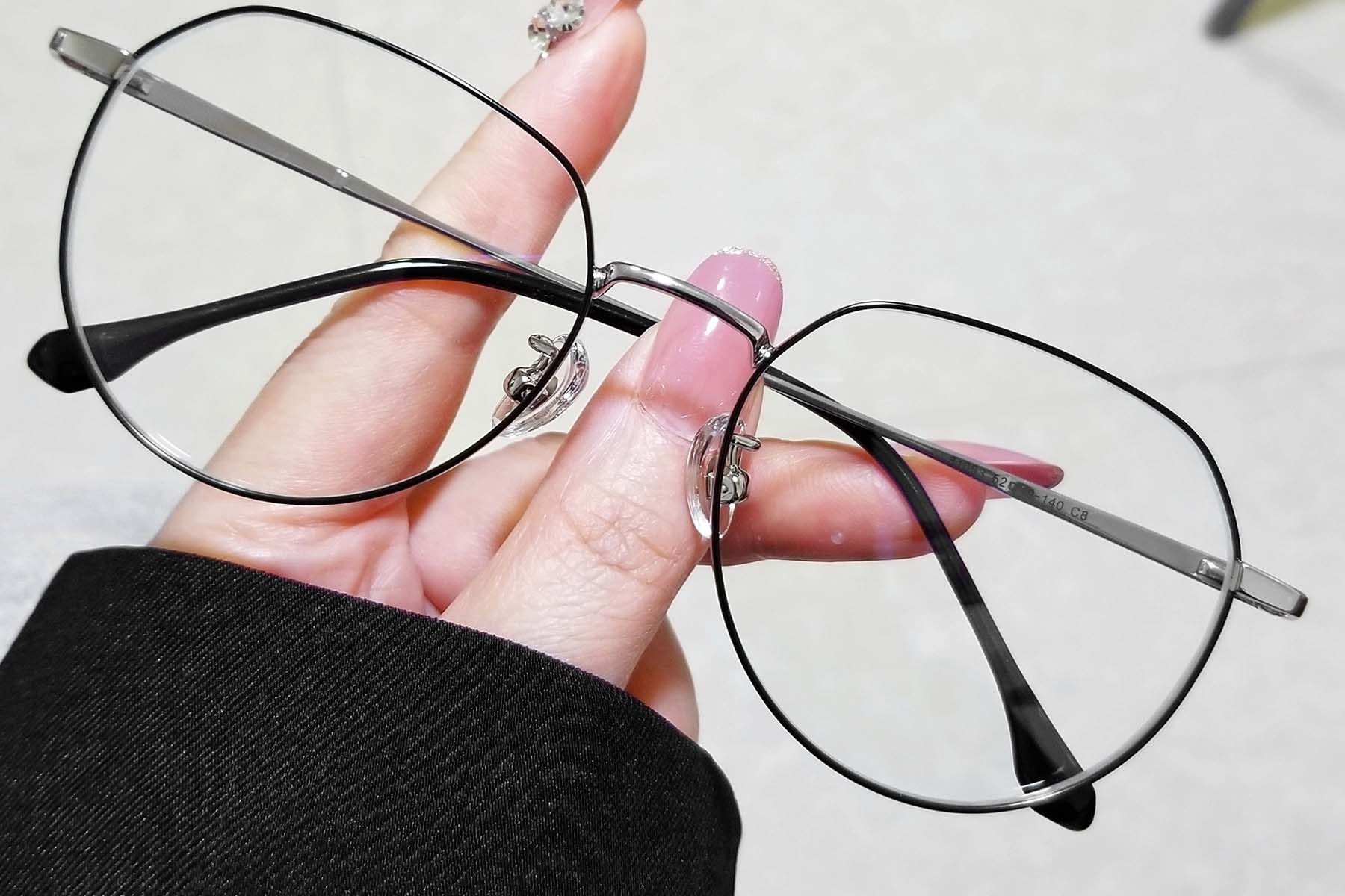 BS0406-0287_Black_Geometric_Metal_Glasses_front