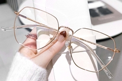BS0406-0381_Golden_Rectangular_Metal_Glasses_front
