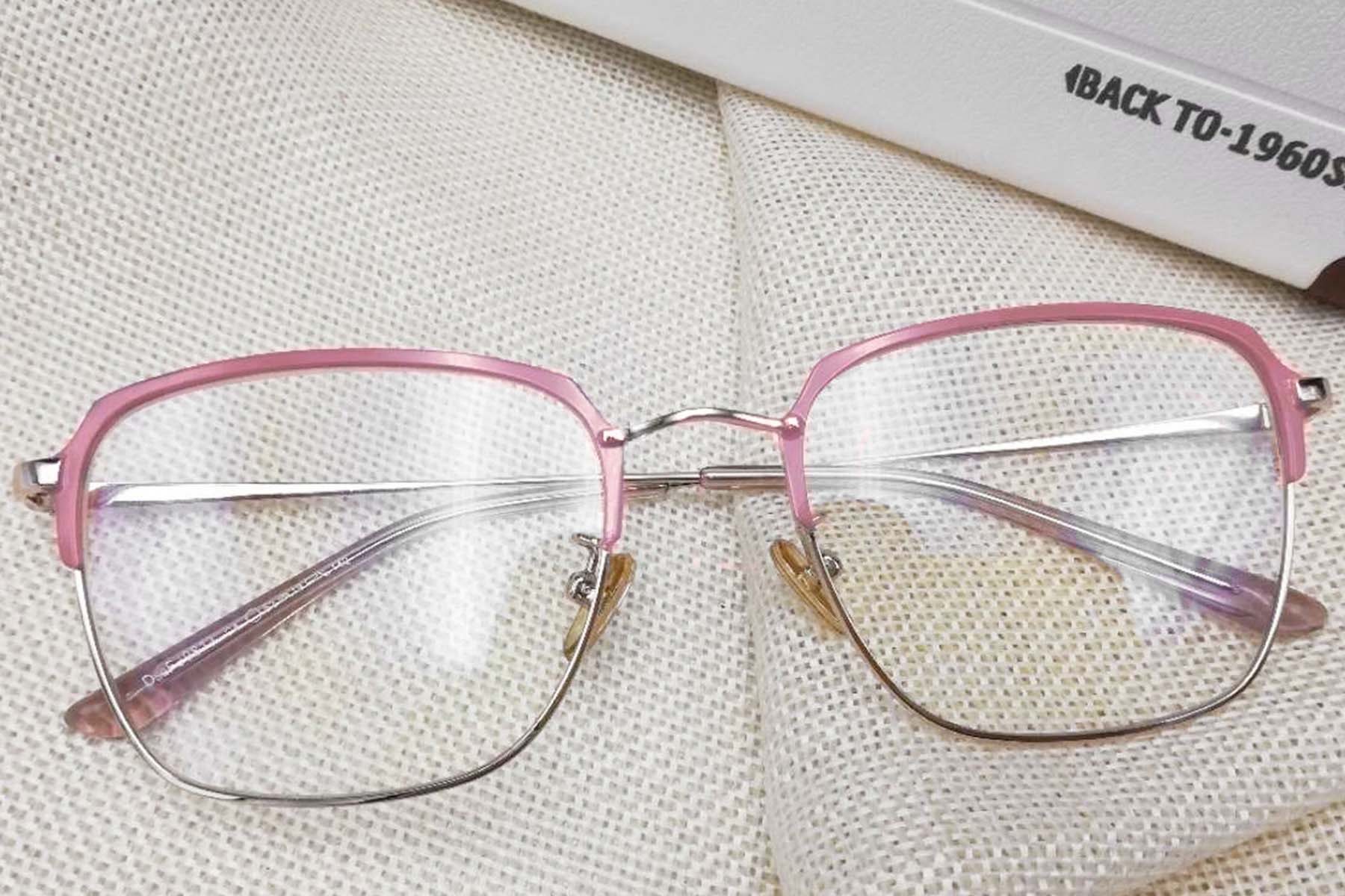 BS0406-0443_Pink_Rectangular_Metal_Glasses_front