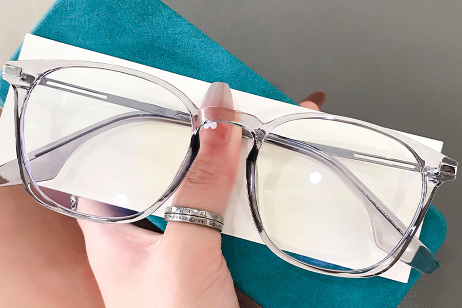 BS0406-0595_Grey_Rectangular_TR90_Glasses_front