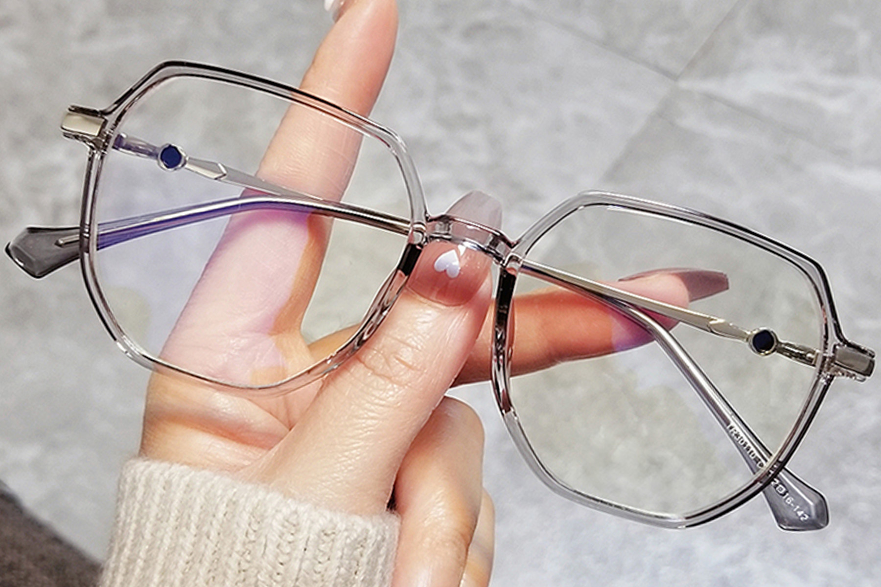 BS0406-0612_Grey_Geometric_TR90_Glasses_front