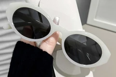 BS0406-0659_White_Oval_TR90_Sunglasses_front