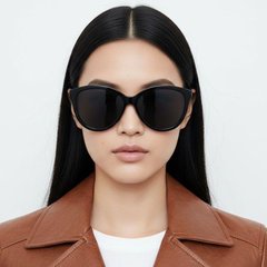 bs0406-0676_black_oval_tr90_sunglasses_model