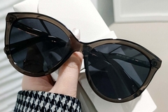 BS0406-0678_Brown_Oval_TR90_Sunglasses_front