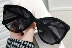 BS0406-0679_Tortoiseshell_Oval_TR90_Sunglasses_front