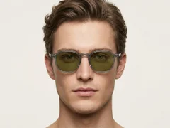 BS0406-0690_Grey_Geometric_TR90_Sunglasses-tryon_male