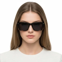 bs0420-0184_tortoiseshell_rectangular_acetate_sunglasses_model