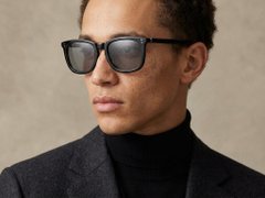 BS0420-0187_Black_Rectangular_Acetate_Sunglasses_corner-tryon_male