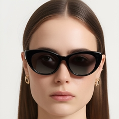 BS0420-0202_Black_Butterfly_Acetate_Sunglasses_model