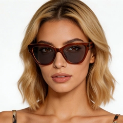 BS0420-0214_Brown_Butterfly_Acetate_Sunglasses_model