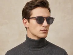 BS0420-0226_Purple_Round_Acetate_Sunglasses_corner-tryon_male