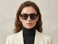 BS0420-0234_Tortoiseshell_Rectangular_Acetate_Sunglasses-tryon_female