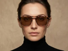 BS0420-0404_Tortoiseshell_Aviator_Metal_Clip-on Sunglasses-tryon_female