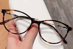 BS0423-0074_Tortoiseshell_Oval_TR90_Glasses_front