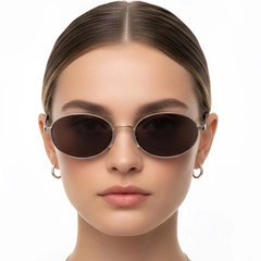 BS0423-0145_Silver_Oval_Metal_Sunglasses_model