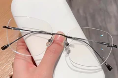 BS0423-0207_Grey_Invisible_Titanium_Glasses_front