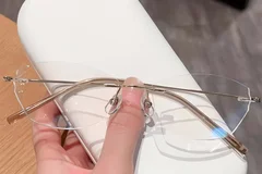 BS0423-0223_Golden_Invisible_Titanium_Glasses_front