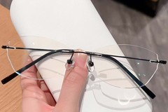 BS0423-0225_Black_Invisible_Titanium_Glasses_front