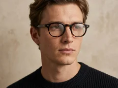 BS0522-0063_Tortoiseshell_Oval_Acetate_Glasses-tryon_male