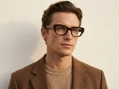 BS0522-0138_Brown_Butterfly_Acetate_Glasses_corner-tryon_male