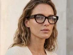 BS0522-0139_Tortoiseshell_Butterfly_Acetate_Glasses-tryon_female