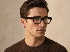 BS0522-0193_Brown_Oval_Acetate_Glasses_corner-tryon_male