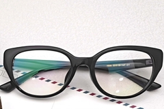 BS0612-0001_Black_Oval_TR90_Glasses_front