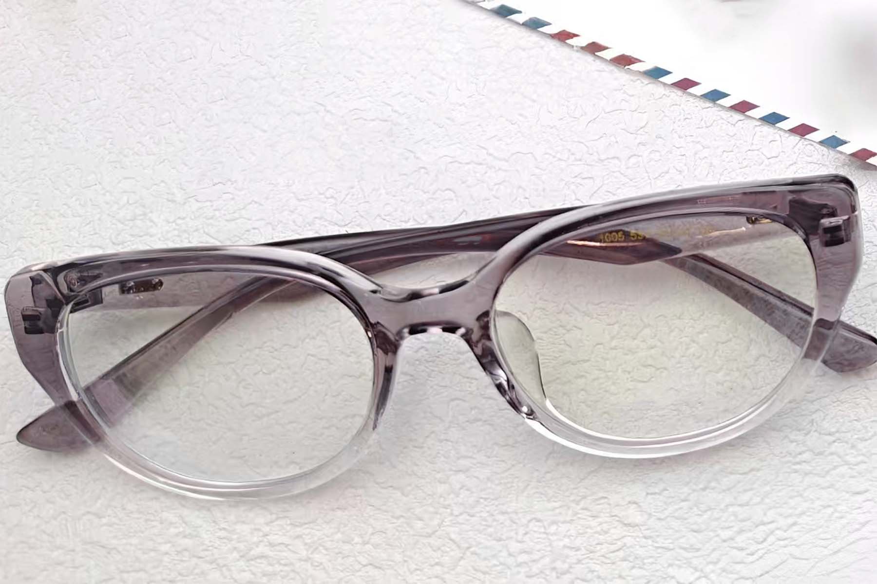 BS0612-0004_Purple_Oval_TR90_Glasses_front
