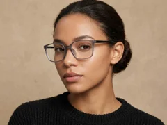 BS0620-0192_Grey_Rectangular_TR90_Glasses_corner-tryon_female