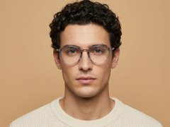 BS0620-0337_Grey_Oval_TR90_Glasses_corner-tryon_male