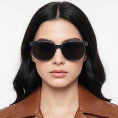 bs0824-0002_black_oval_tr90_sunglasses_model