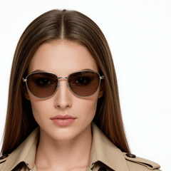 BS0824-0007_Silver_Oval_Metal_Sunglasses_Model