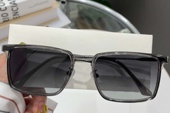 BS0824-0019_Grey_Rectangular_Metal_Sunglasses_front