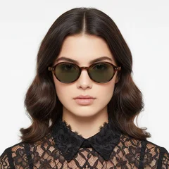 bs0824-0022_tortoiseshell_oval_tr90_sunglasses_model