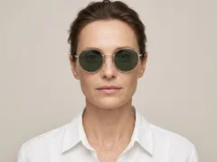 BS0824-0035_Golden_Oval_Metal_Sunglasses-tryon_female