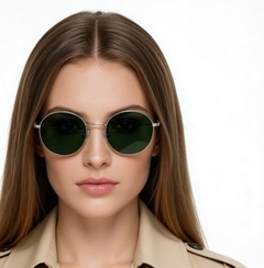 bs0824-0035_golden_oval_metal_sunglasses_model