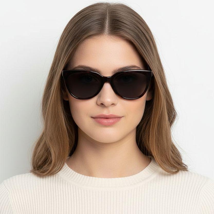 bs0824-0037_tortoiseshell_oval_tr90_sunglasses_model