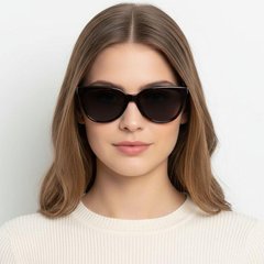 bs0824-0037_tortoiseshell_oval_tr90_sunglasses_model