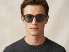 BS0824-0041_Black_Oval_TR90_Sunglasses-tryon_male