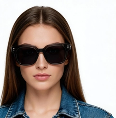 BS0824-0079_Grey_Rectangular_TR90_Sunglasses_model