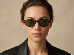 BS0824-0085_Tortoiseshell_Oval_TR90_Sunglasses-tryon_female